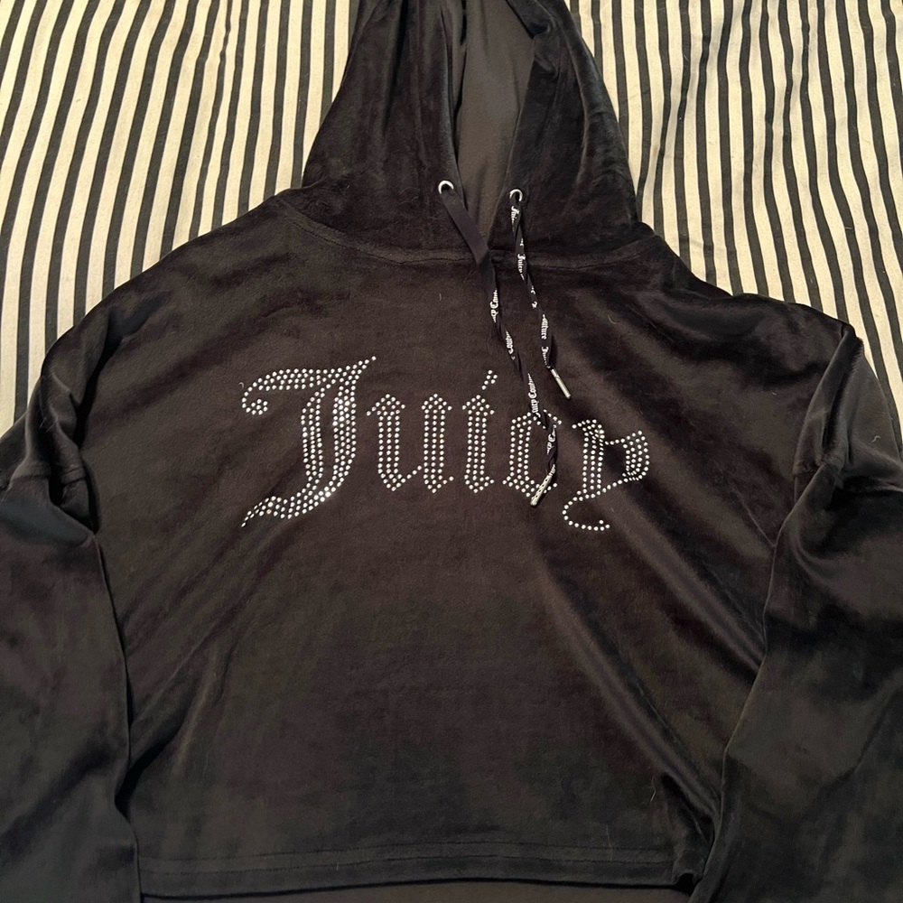 Juicy Couture Black cropped hoodie